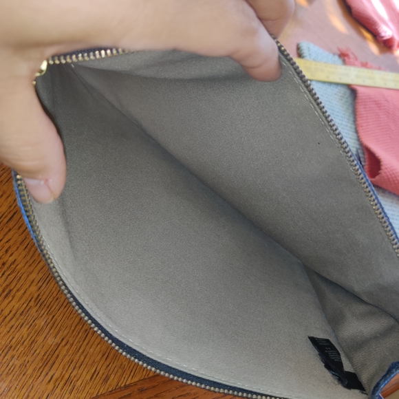 Fossil Metallic blue clutch - Picture 9 of 11